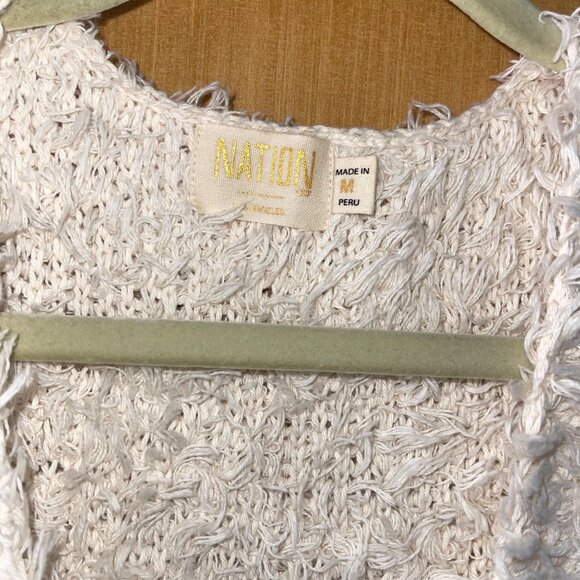 Nation Ltd Womens Sweater Size Medium Cream Shaggy Short Sleeve V Neck - Picture 3 of 7
